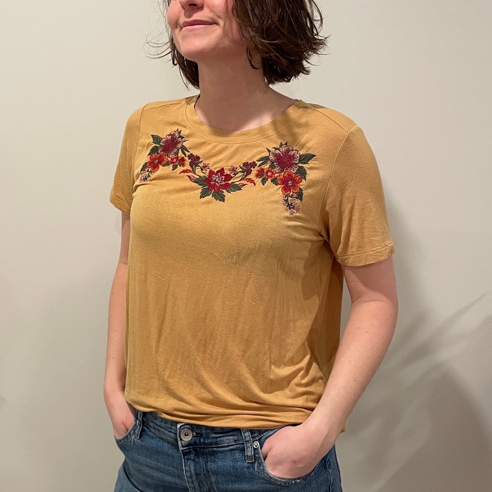 American Eagle Soft & Sexy Embroidered Top